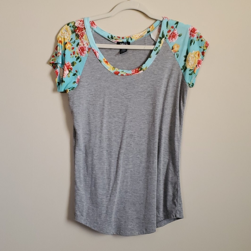 3 for $10 Rue21 floral trim T-shirt
